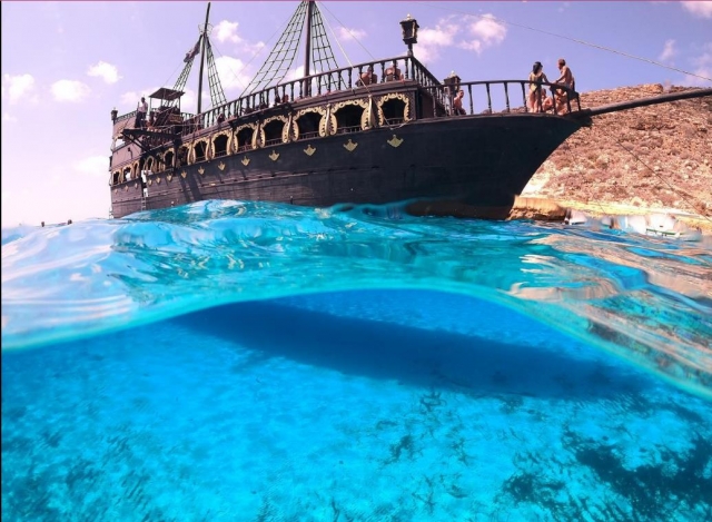  las aguas cristalinas de Logotipo de Lampedusa 