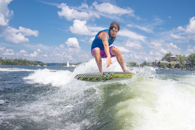  surfear en tignale, cerca de garda 