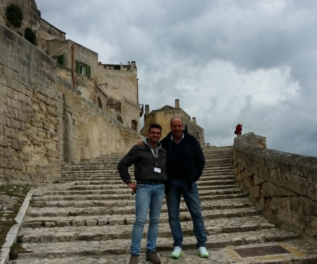  junto con el guía de matera guía turístico 