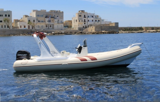  nuestro barco le espera 