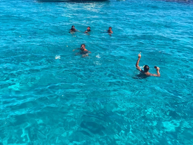  un chapuzón en el mar 