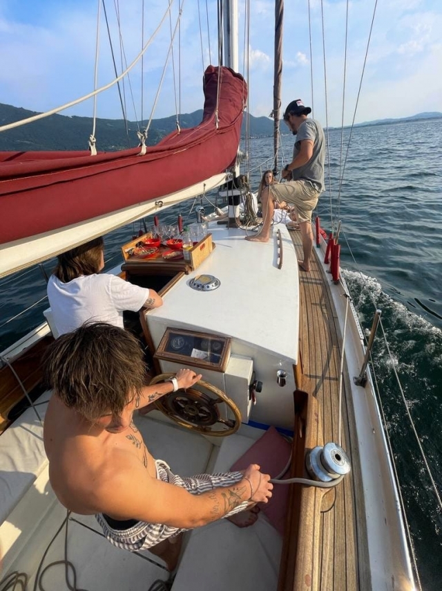  Logo navegando el lago ISeo