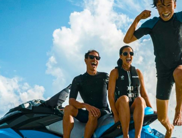  en familia jet skis 