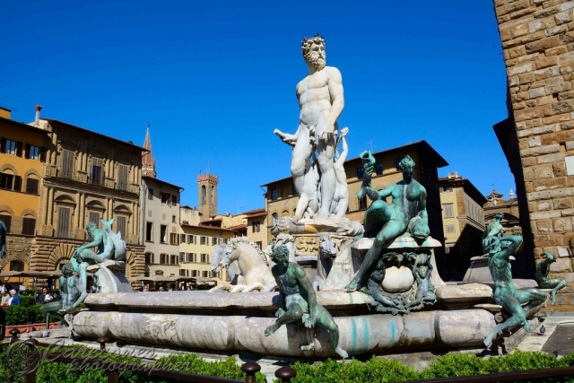  piazza del nettuno bologna 