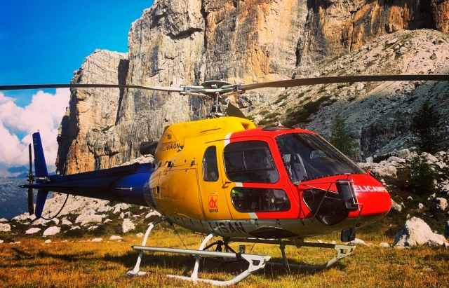  nuestro helicóptero 