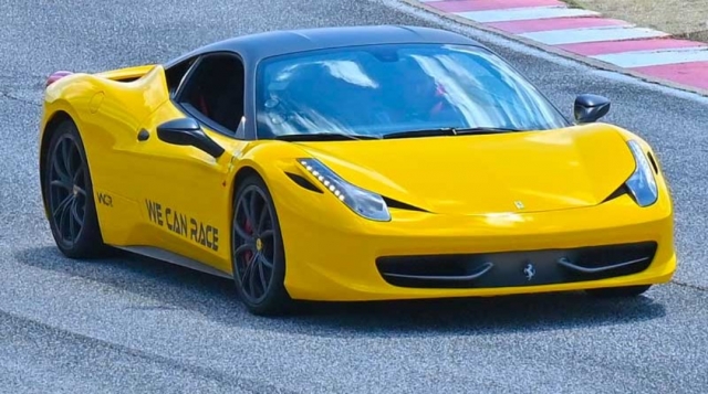  Nuestro Ferrari 458 