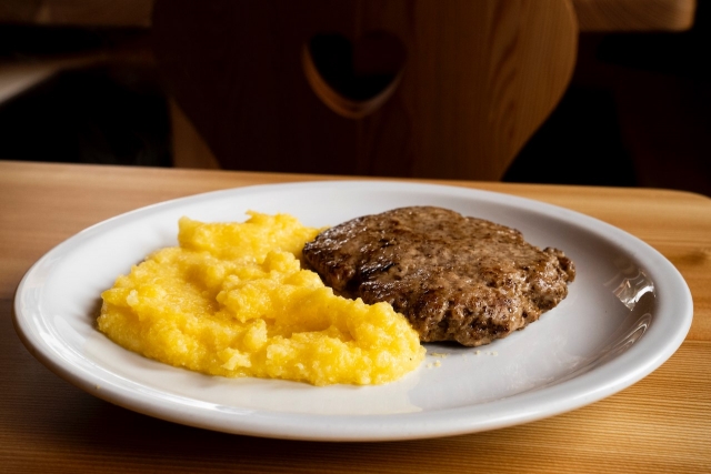  comida típica de Trentino típica de Val di Fassa 