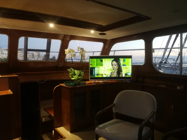  interior del barco 