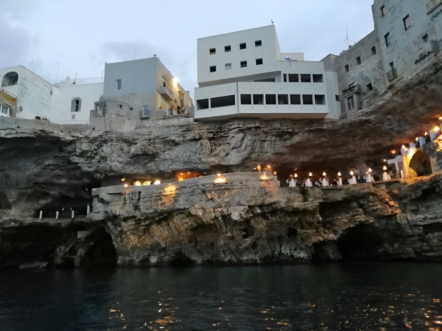  Gruta Palazzese desde el mar 