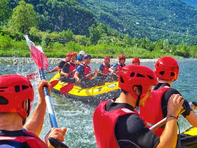 Diversión en el río en Lombardía 