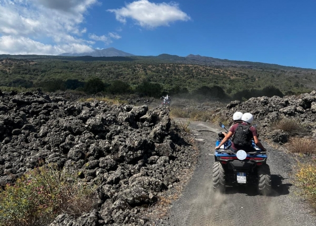  Por un camino de tierra 