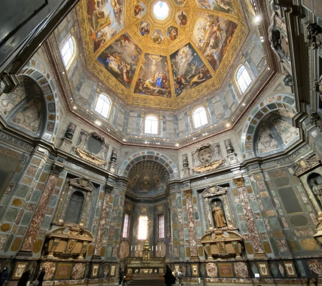  Interior de la Capilla de los Medici