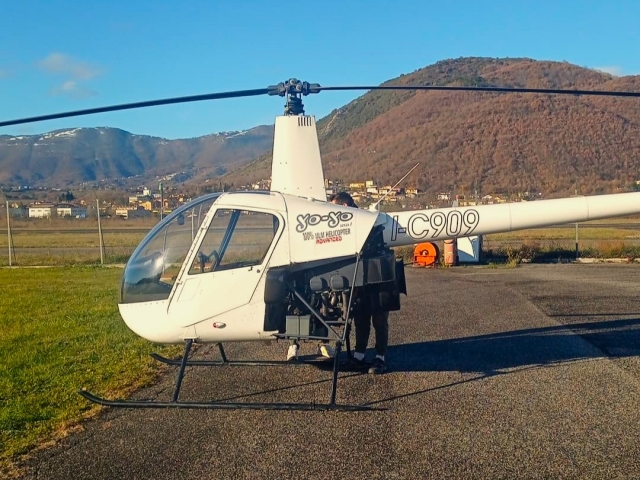 Helicóptero AeroClub 