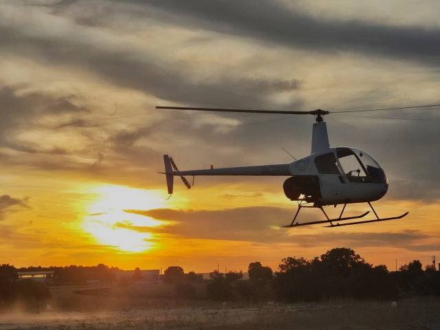  Experiencia en helicóptero al atardecer