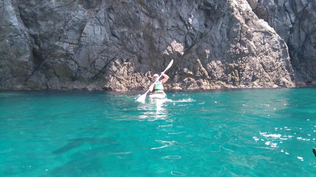  entre cueva y aguas cristalinas 