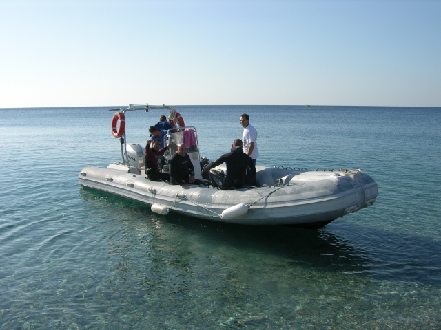  La embarcación auxiliar