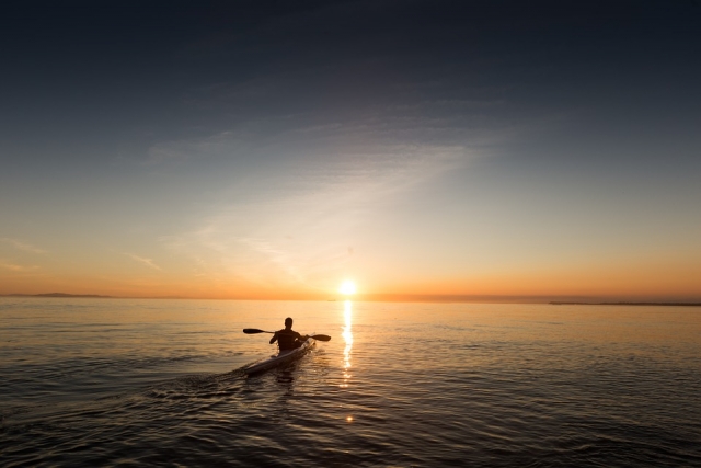  Atardecer sobre el mar