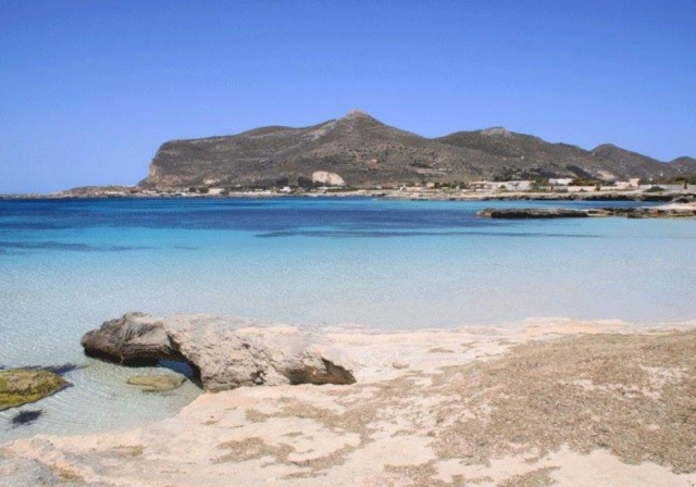  Favignana le espera 