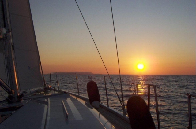  en un velero en Altrasubo 