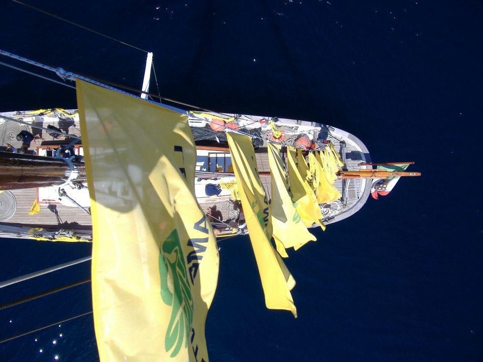 Vista aérea de nuestro barco 