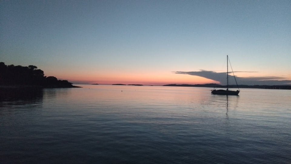  atardecer en un barco 
