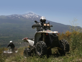 Tour de medio día en cuatrimoto por Sicilia