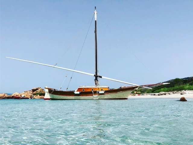 Breve parada en Tavolara