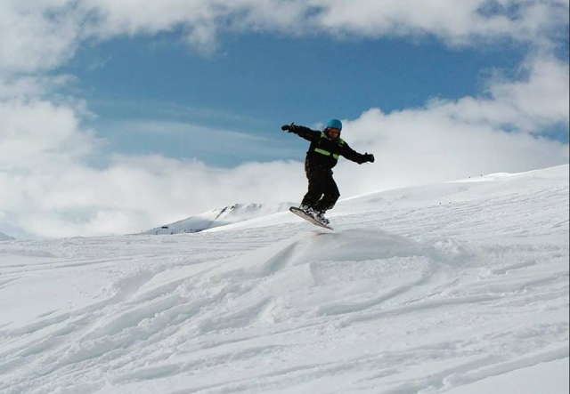  Salto y nieve