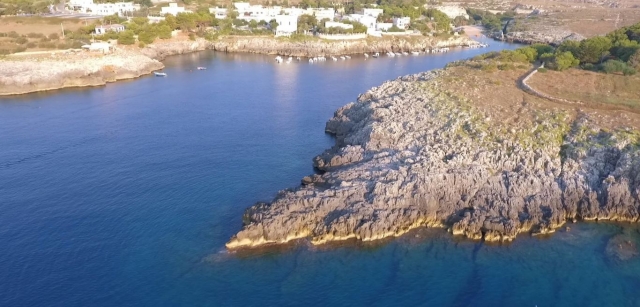  A lo largo de la costa