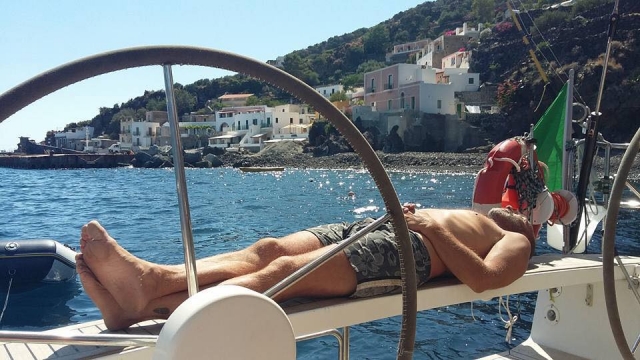 Un día soleado en las Islas Eolias