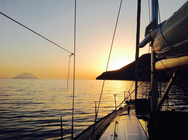 Atardecer en un barco