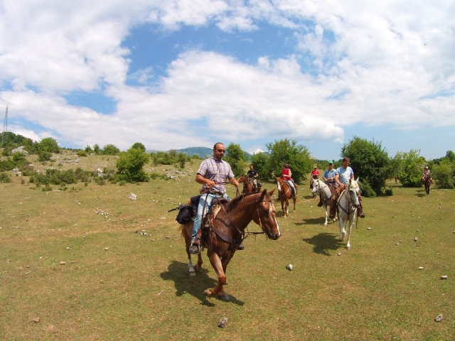 Subir a caballo en Castel di Sangro 
