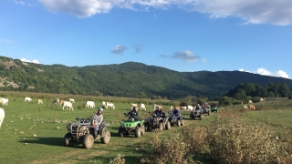 Excursión en cuatrimoto a Castel di Sangro 2H