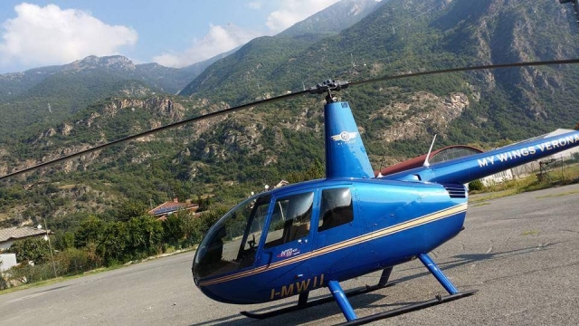  Uno de nuestros helicópteros