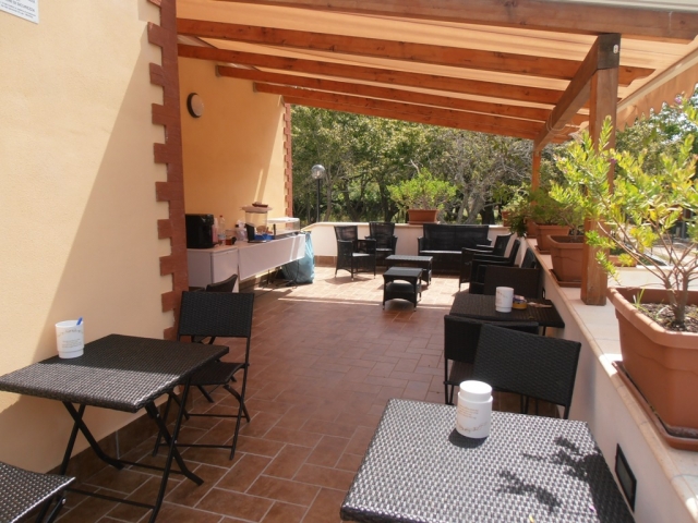  La terraza de nuestra casa de campo.JPG