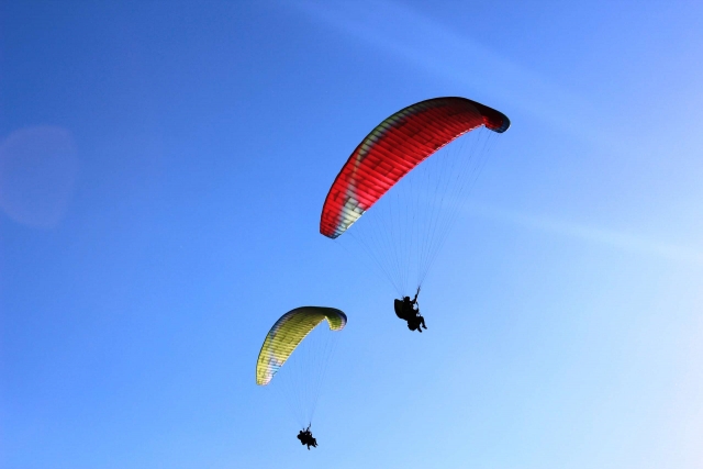 experiencia súper llena de adrenalina volando sobre Roma