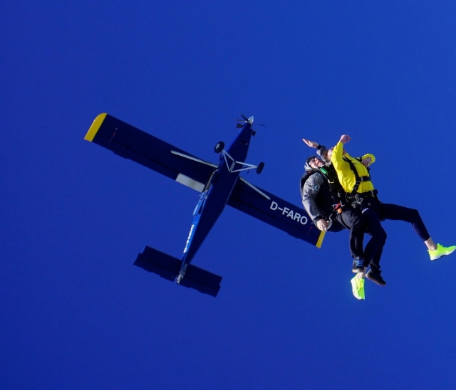  Volando 