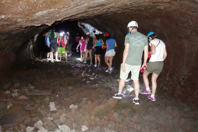 Excursión a las cueva de lava 