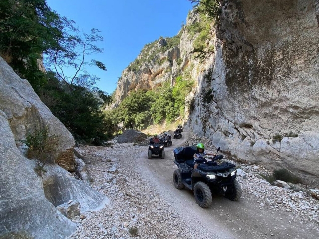  Excursión en cuatrimoto en la provincia de Nuoro 