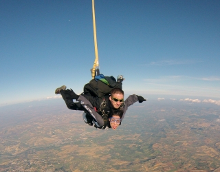 Salto en paracaídas desde 4200m en Caltagirone 2h