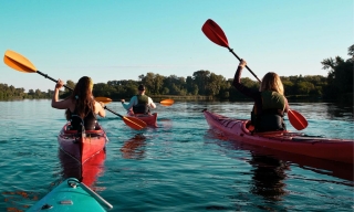 Lección privada de kayak en Castelgandolfo 1,5h