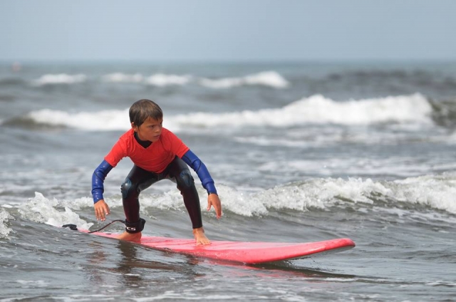  Pequeño estudianle de surf