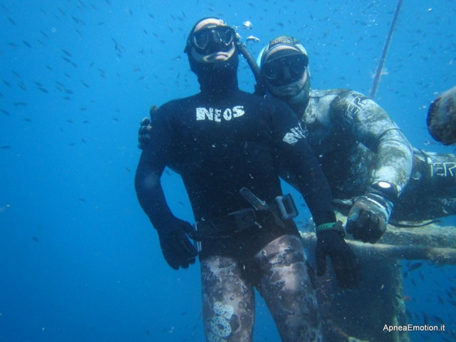 Nadando entre los peces 