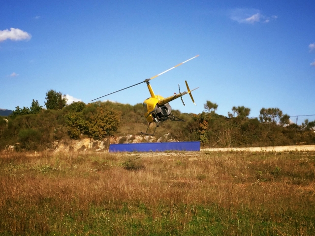 Helicóptero en vuelo 