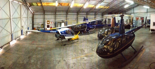  Helicópteros estacionarios 