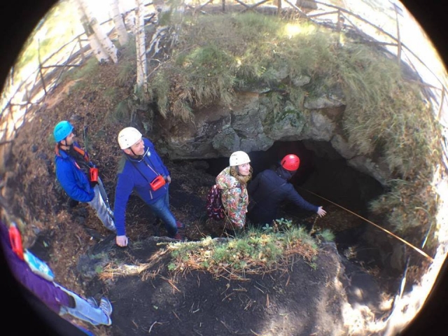  Trekking a las cuevas