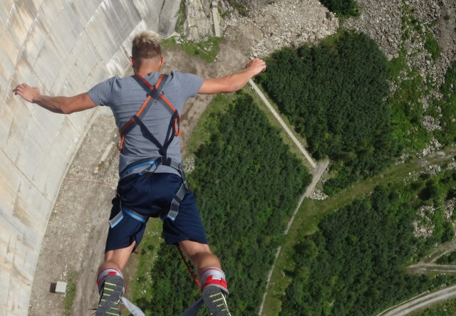 En vuelo desde la presa