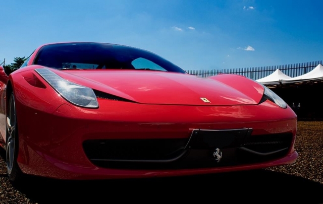  Ferrari 458 en la pista 