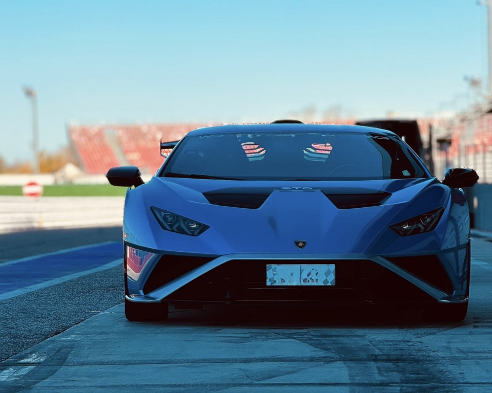  Lamborghini EVO 1 