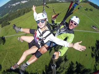 Vuelo en parapente biplaza y vídeo en Brescia 1h